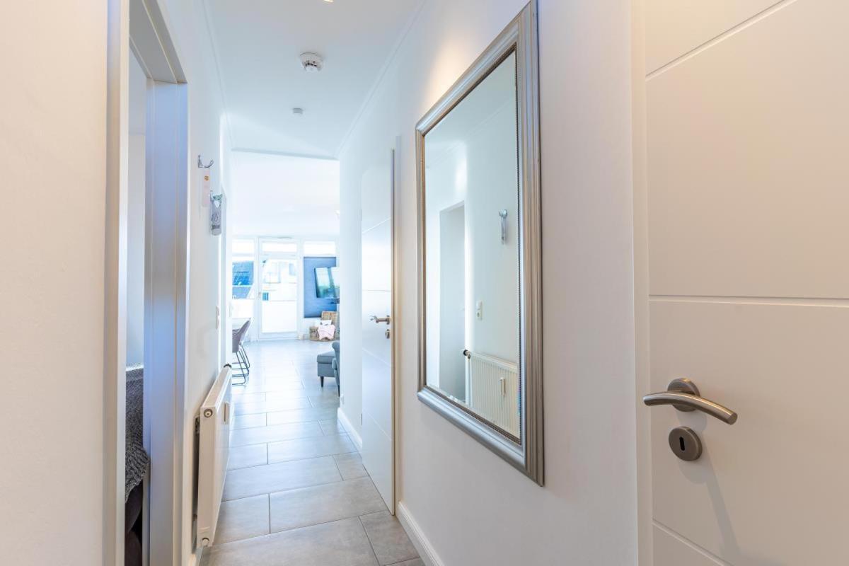 Scharbeutz 2- Zimmer- Luxus Apartment Mit Eigener Sauna Eksteriør billede
