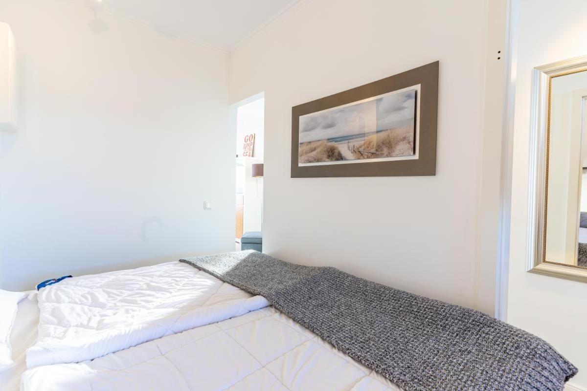 Scharbeutz 2- Zimmer- Luxus Apartment Mit Eigener Sauna Eksteriør billede